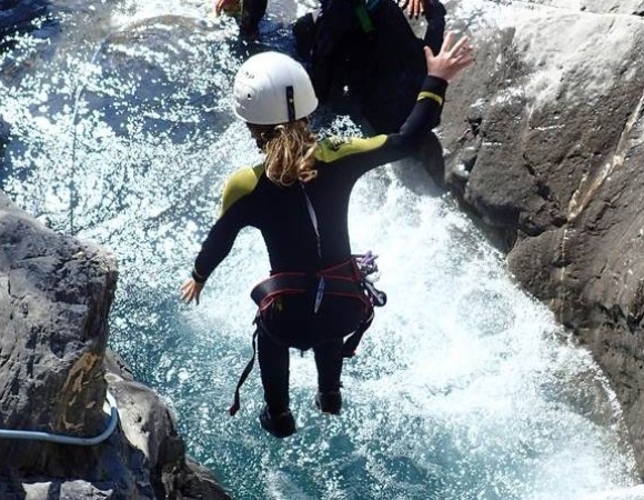 Canyoning-1.jpg