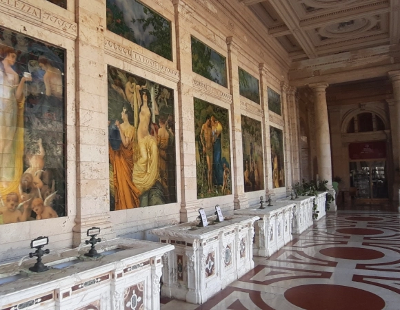 a-l-interieur-des-thermes-de-tettucio.webp