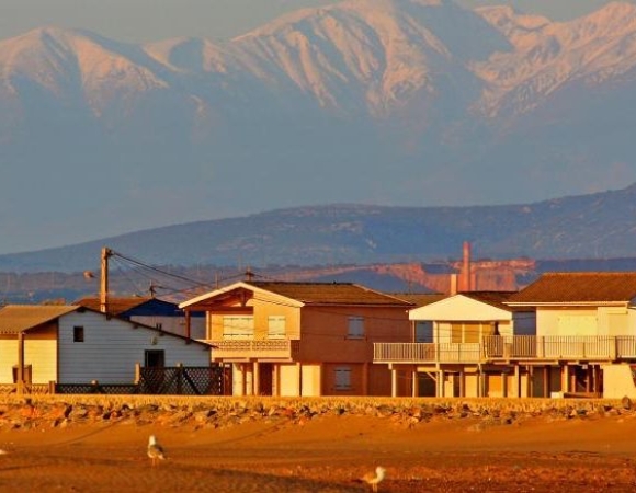 chalets-gruissan-et-pyrenees.jpg