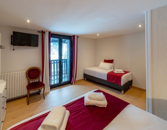 chambre-a-l-hotel-belledonne-alpes-france.jpg