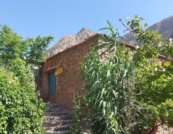 exterieur-de-l-auberge-haut-atlas-en-famille.jpg