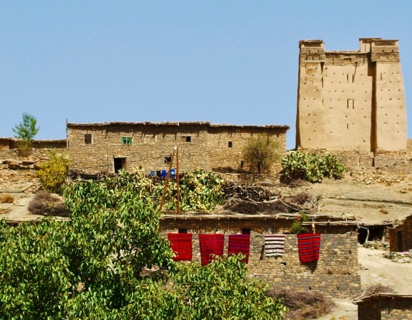 habitat-berbere-dans-le-haut-atlas.JPG