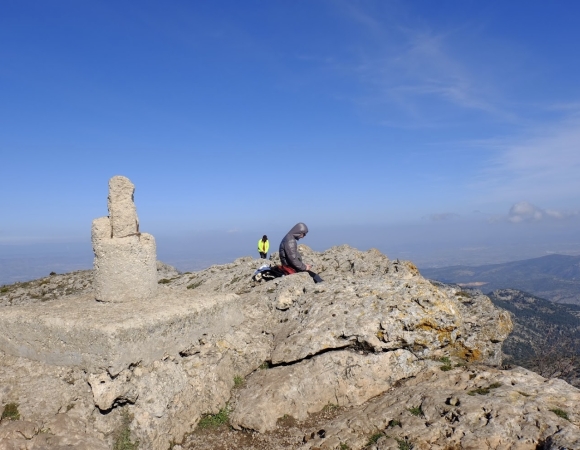 le-temps-du-repos-au-sommet-de-la-sierra-alicante.JPG