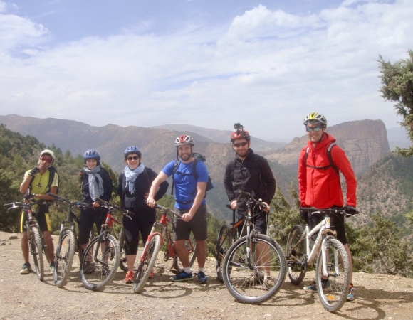 randonee-en-vtt-dans-atlas-maroc.JPG
