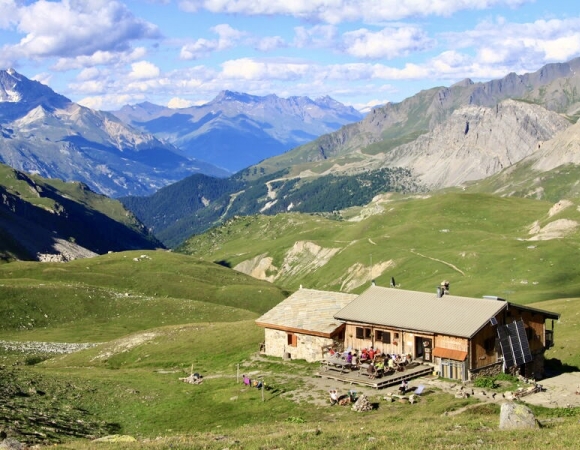 refuge-du-mont-thabor.jpg