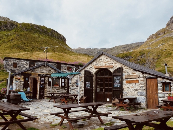 refuge-entres-2-lac.jpg