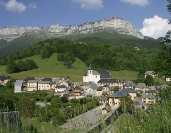 vallee-entremont-savoie-france.jpg