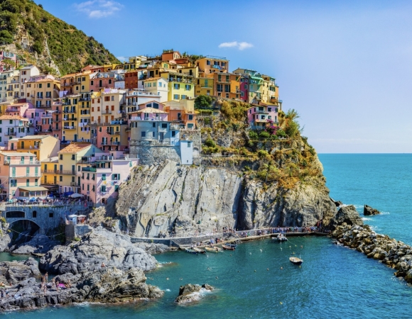 village-suspendu-des-cinque-terre-manarola.jpeg