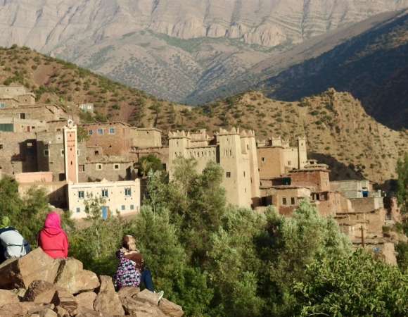 vue-sur-le-village-berbere-atlas-maroc.JPG